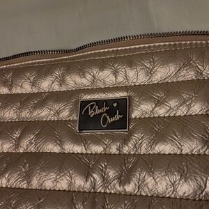 Blush Crush quilted zipper accessory bag.  Blk liner w/pocket, used good!